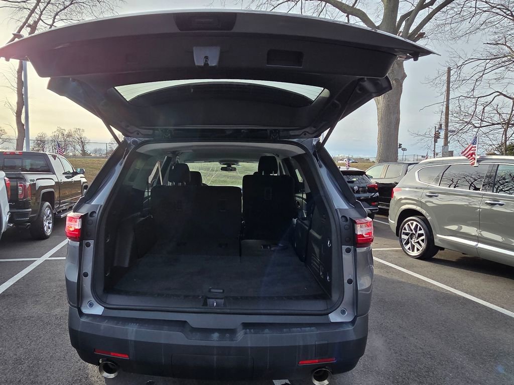 Used 2019 Chevrolet Traverse LS image 32