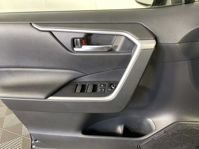 Used 2025 Toyota RAV4 XLE w/ Convenience Package AWD/4WD image 25