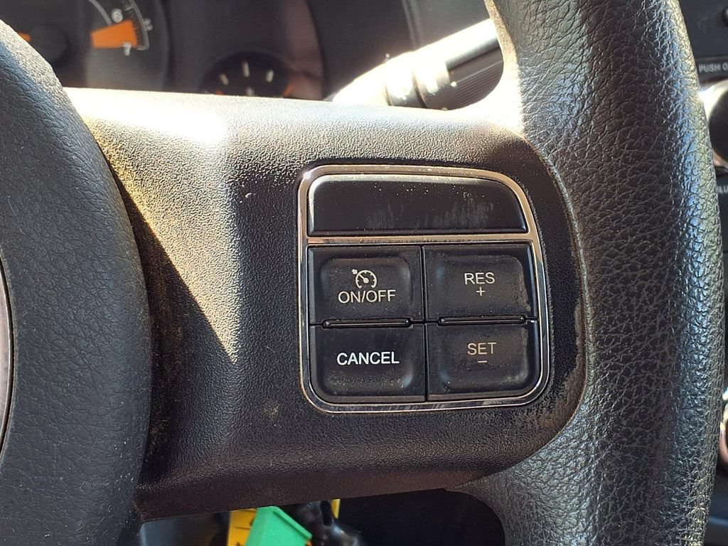 Used 2014 Jeep Patriot Sport AWD/4WD image 22