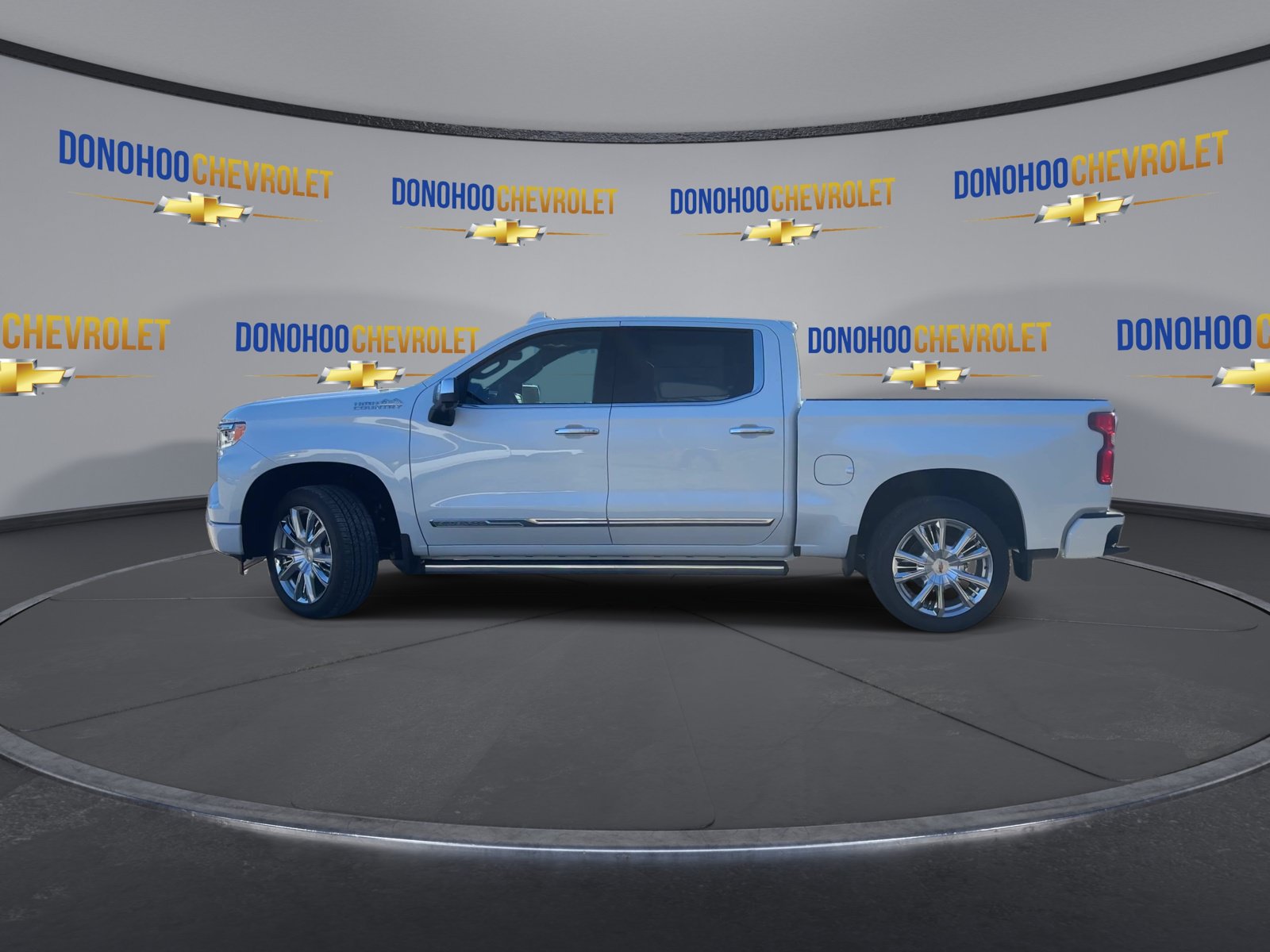 New 2026 Chevrolet Silverado 1500 High Country AWD/4WD image 5