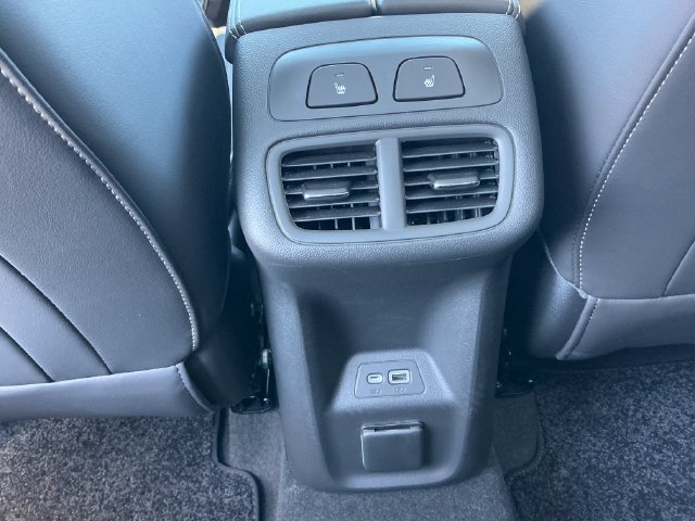 Used 2023 Buick Envision Avenir AWD/4WD image 18