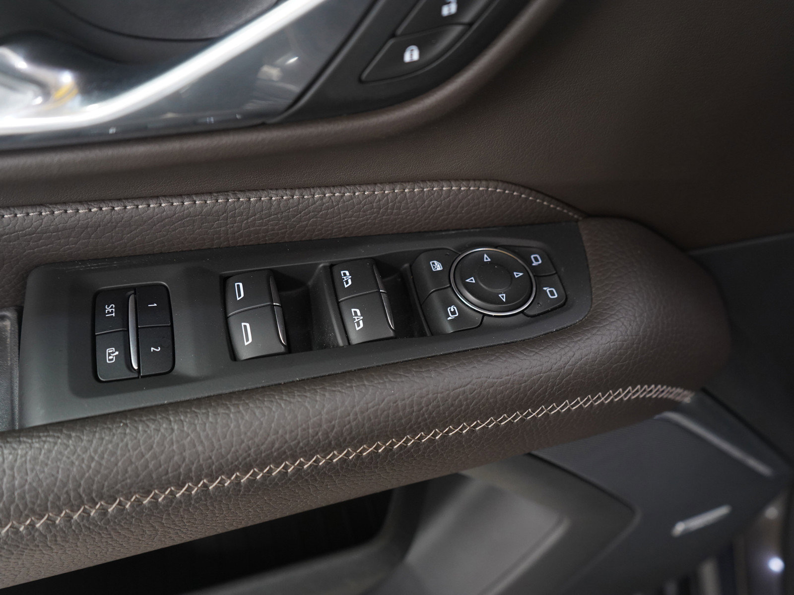 Used 2021 GMC Yukon XL Denali image 23