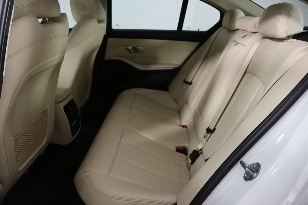 Used 2019 BMW 330i xDrive Sedan AWD/4WD image 14