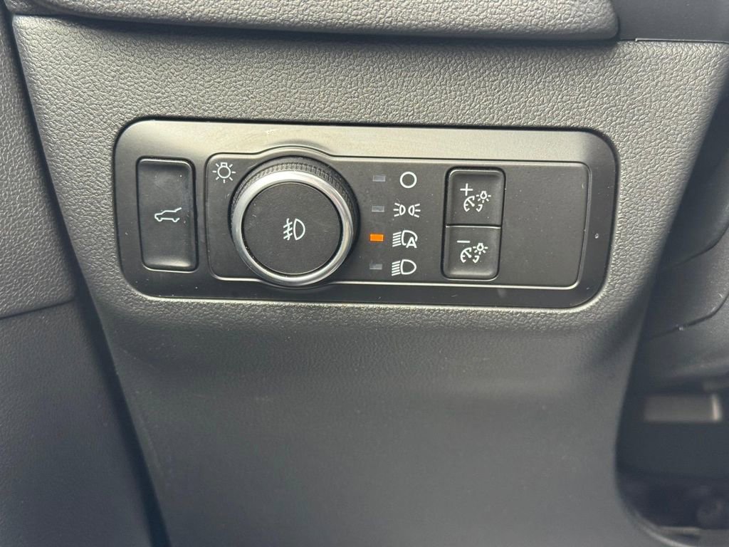Used 2025 Ford Escape ST-Line Select AWD/4WD image 22