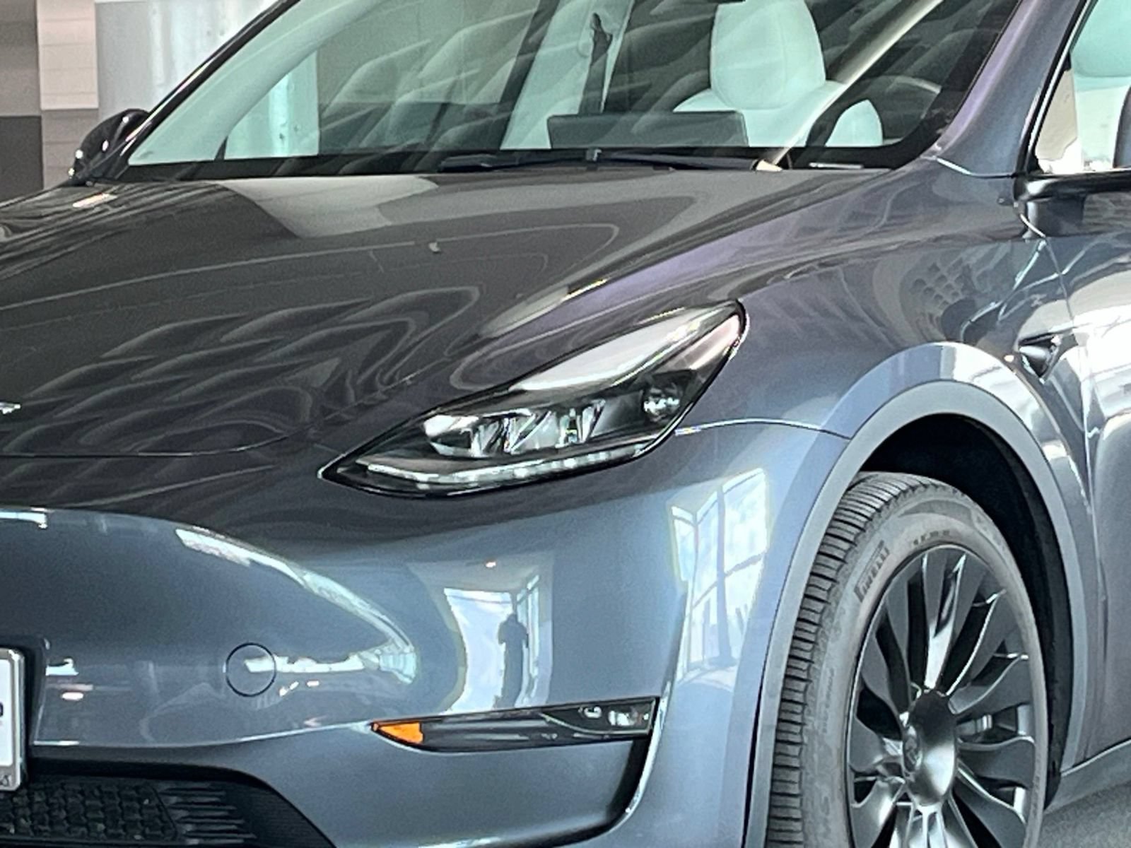 Used 2023 Tesla Model Y Long Range AWD/4WD image 5