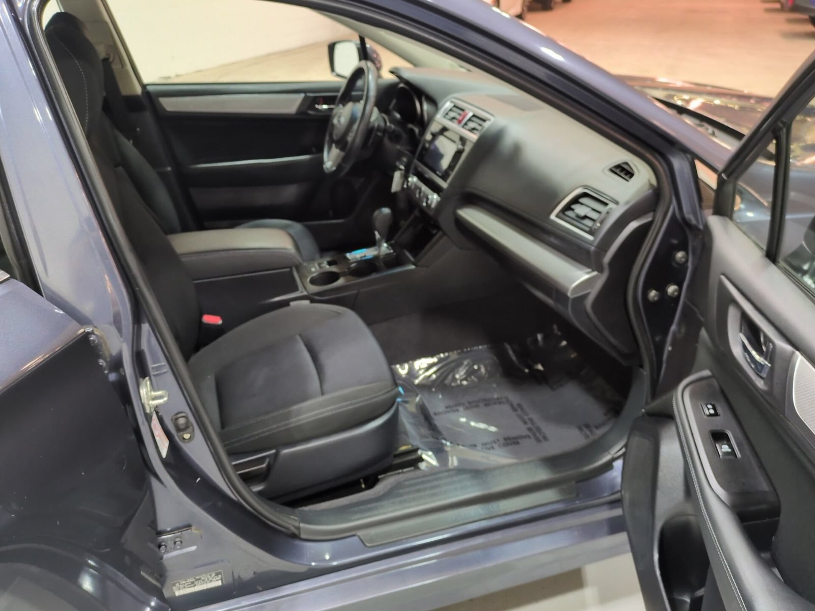 Used 2017 Subaru Legacy 2.5i Premium AWD/4WD image 9