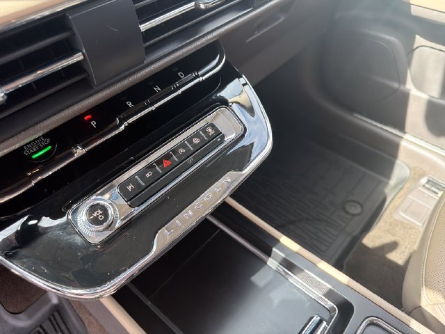 Used 2023 Lincoln Corsair Reserve w/ Equipment Group 201A AWD/4WD image 26
