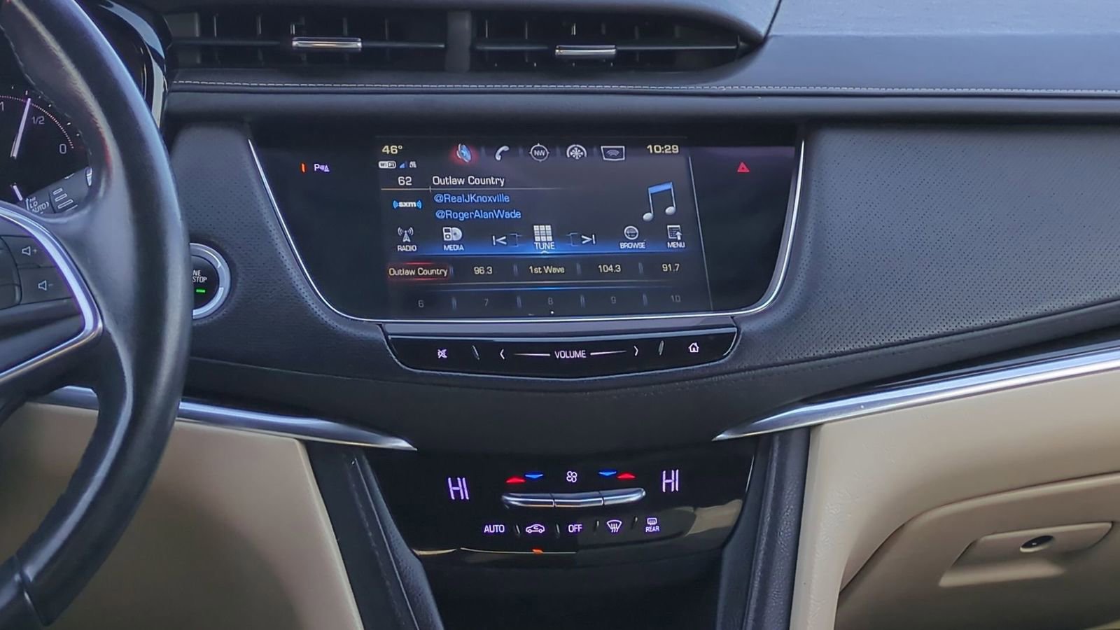 Used 2019 Cadillac XT5 FWD image 27