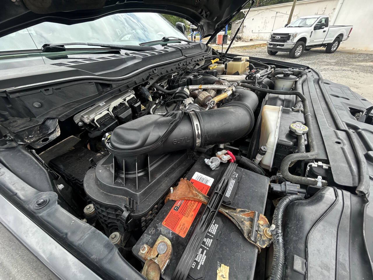 Used 2018 Ford F350 Lariat w/ FX4 Off-Road Package AWD/4WD image 27