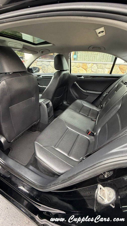 Used 2016 Volkswagen Jetta SEL w/ Lighting Package image 22