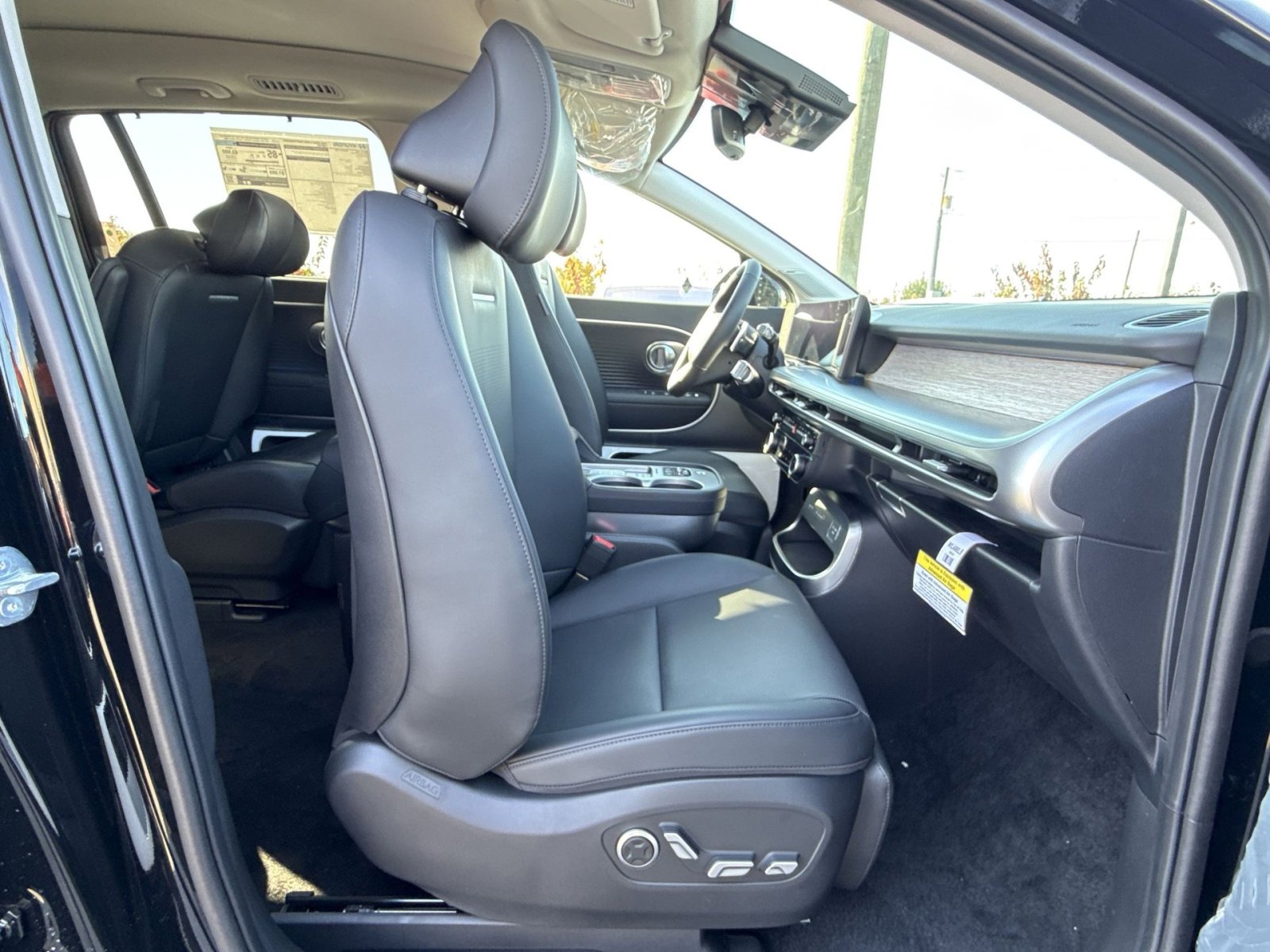 New 2026 Hyundai Ioniq 9 Limited image 28