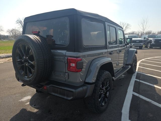 Used 2021 Jeep Wrangler Unlimited Sahara w/ Cold Weather Group image 8