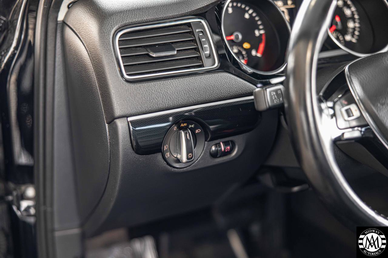 Used 2015 Volkswagen Jetta TDI SEL FWD image 22