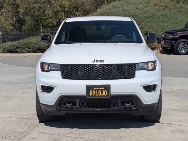 Used 2019 Jeep Grand Cherokee Laredo video 2