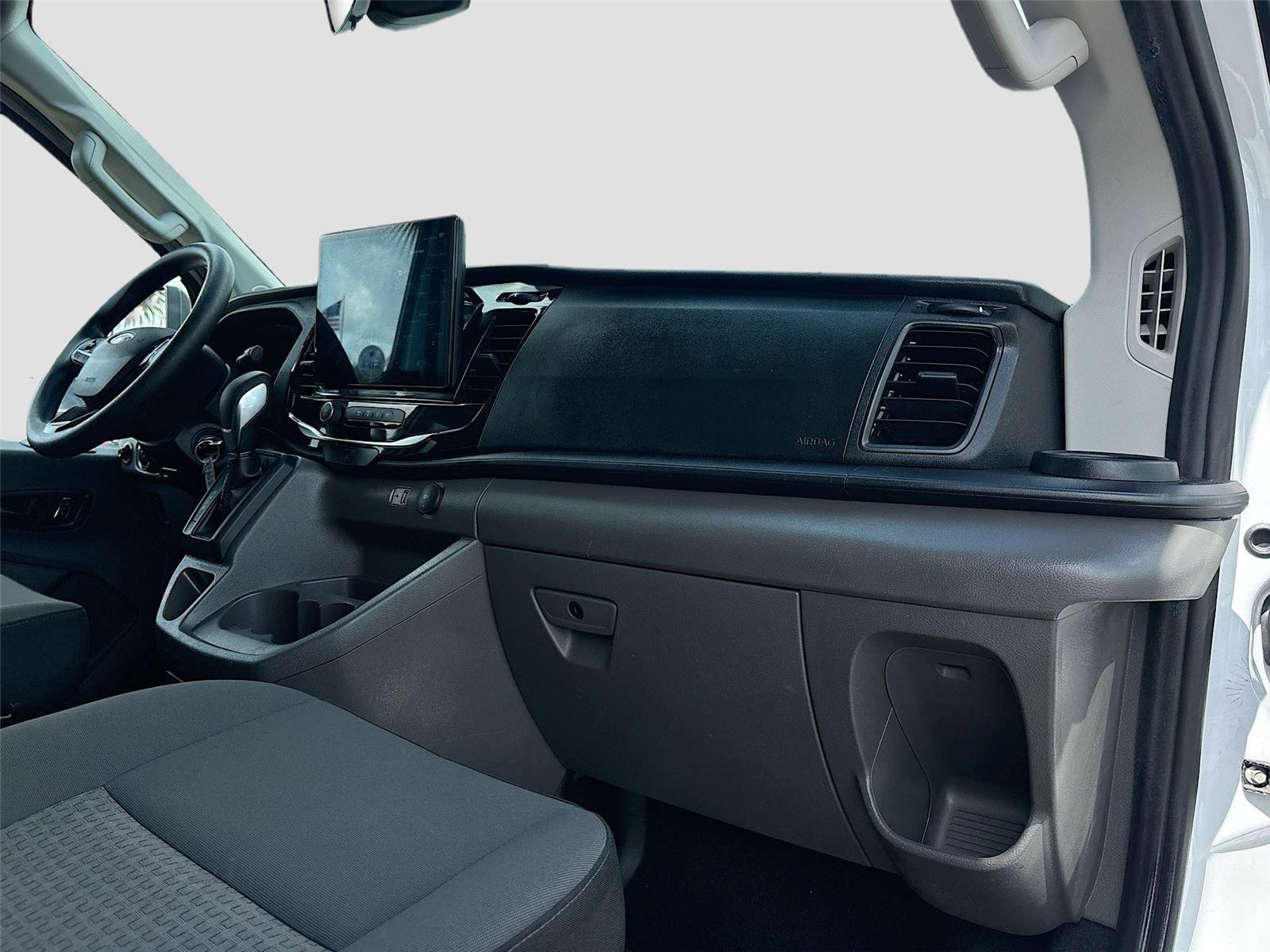 Used 2024 Ford Transit 350 XLT image 28