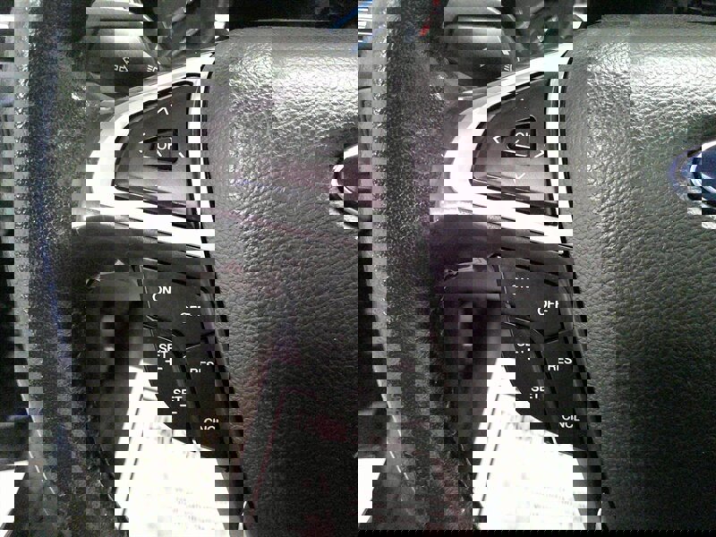 Used 2014 Ford Fusion SE w/ Equipment Group 201A image 16