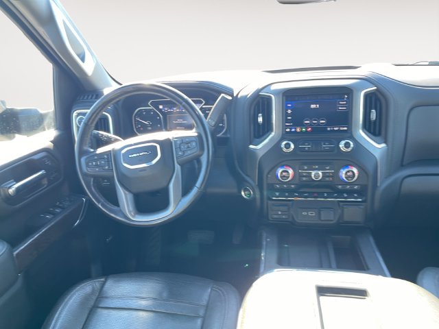 Used 2022 GMC Sierra 2500 Denali w/ Denali Black Diamond Edition AWD/4WD image 11