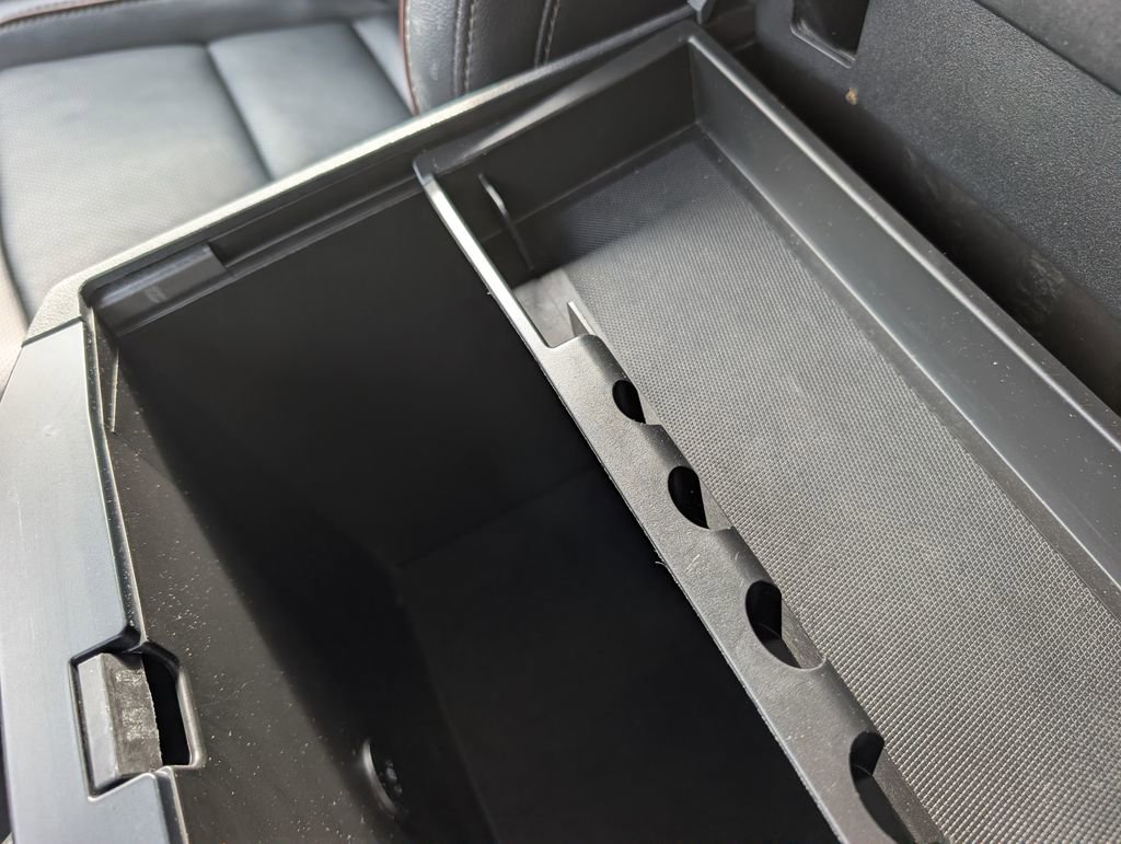 Used 2023 Ford F350 Lariat w/ Chrome Package image 34