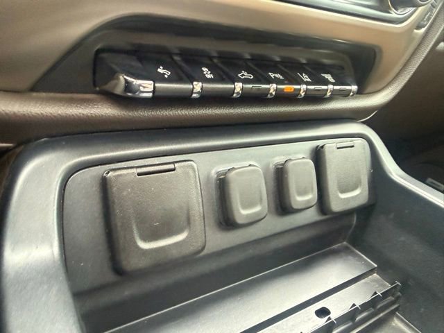 Used 2018 GMC Sierra 2500 Denali w/ Duramax Plus Package image 27