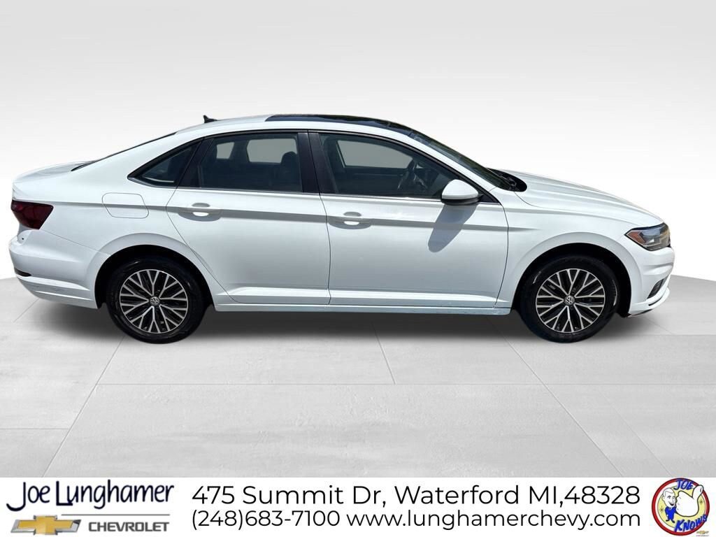 Used 2021 Volkswagen Jetta FWD image 2