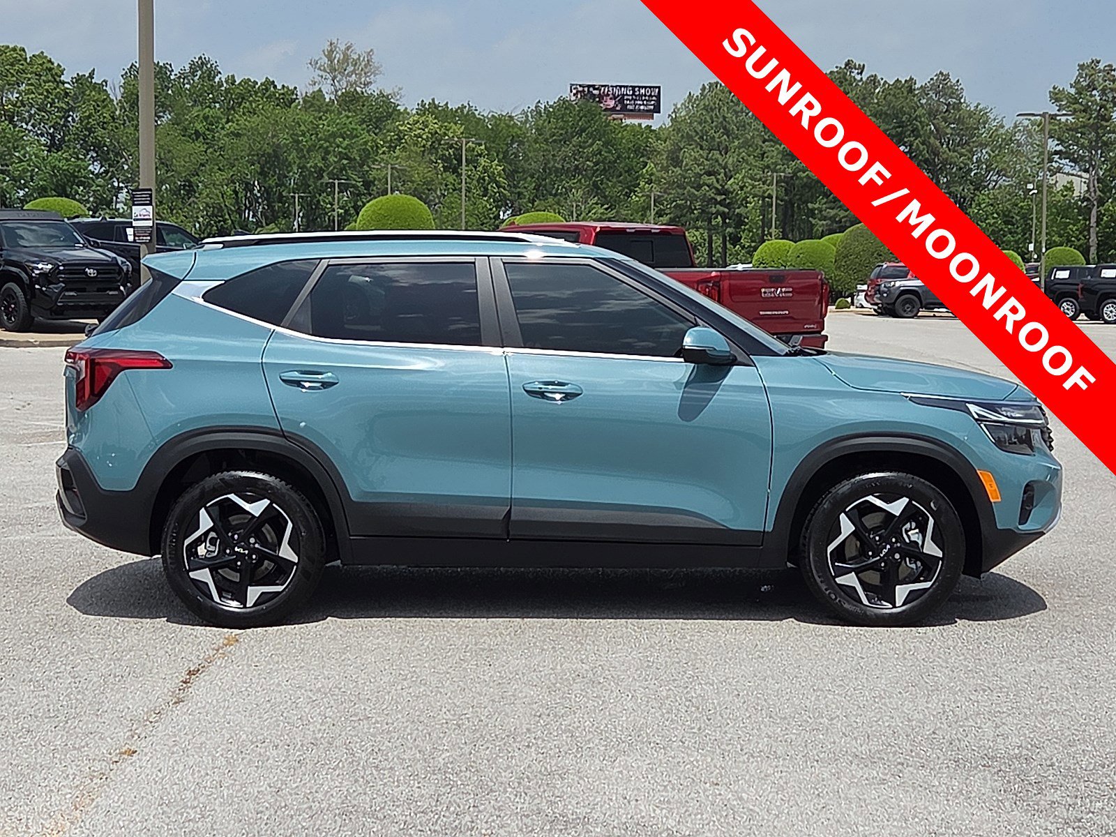 Used 2025 Kia Seltos EX w/ EX Sunroof Package AWD/4WD image 6