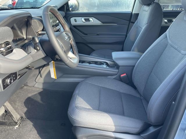 New 2026 Ford Explorer Active RWD image 17