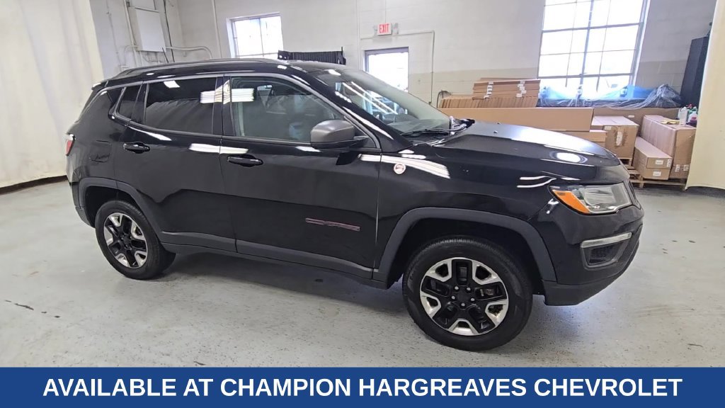 Used 2018 Jeep Compass Trailhawk AWD/4WD image 2