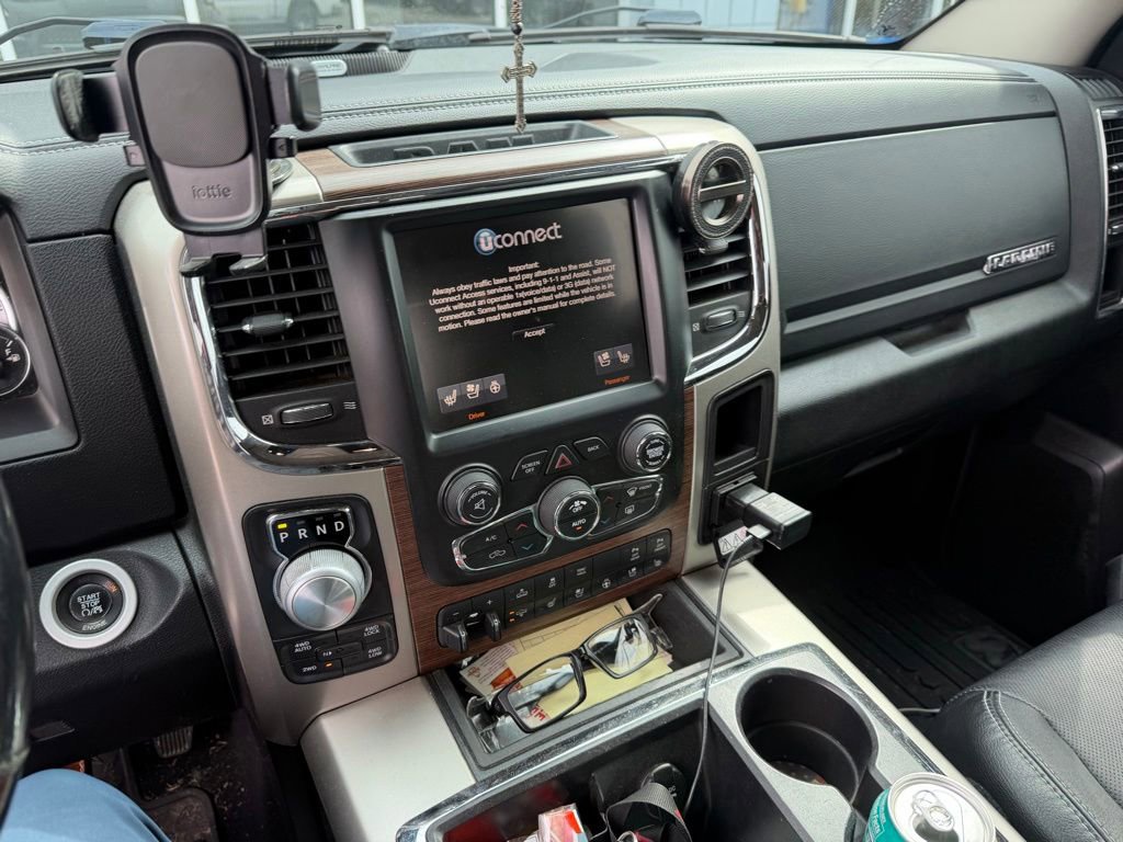Used 2015 RAM 1500 Laramie w/ Convenience Group AWD/4WD image 8