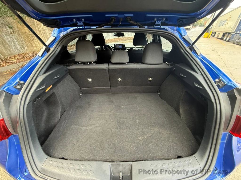 Used 2018 Toyota C-HR XLE image 10