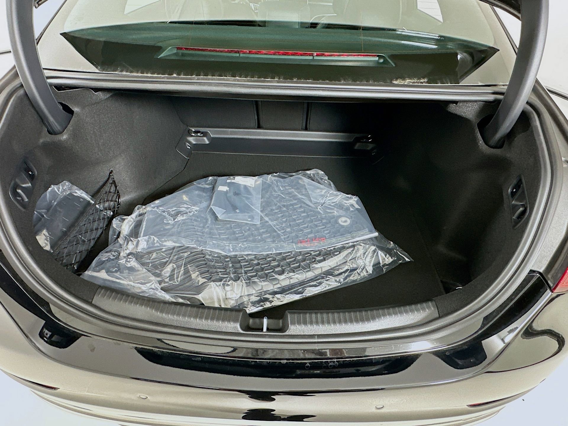 New 2026 Mercedes-Benz C 300 4MATIC Sedan image 26