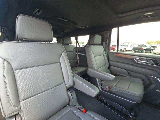 Used 2026 GMC Yukon XL Denali w/ Sun & Power Step Package image 17