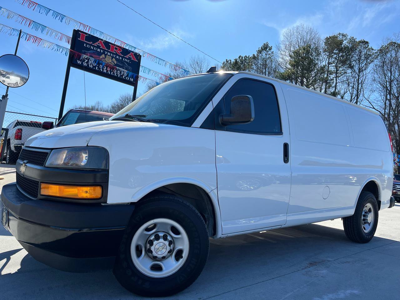 Used 2020 Chevrolet Express 2500 w/ Safety Package RWD image 3