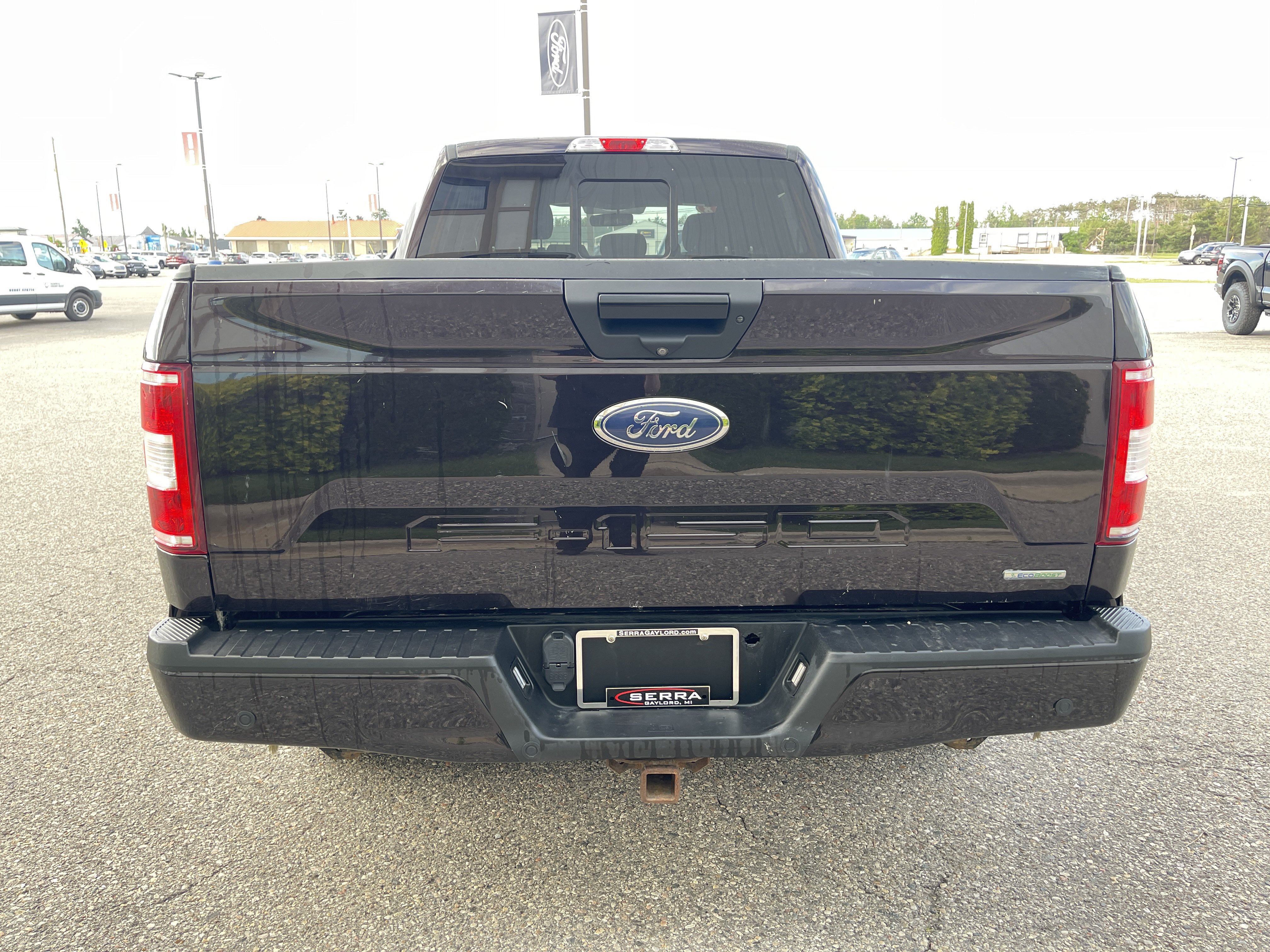 Used 2018 Ford F150 XLT w/ Equipment Group 302A Luxury AWD/4WD image 4