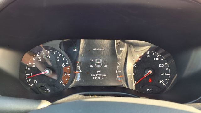 Used 2025 Jeep Compass Trailhawk image 28