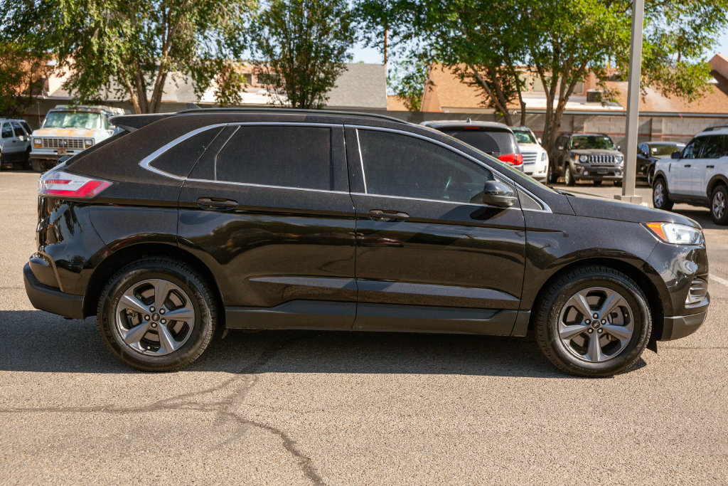 Used 2022 Ford Edge SEL w/ Sport Appearance Package AWD/4WD image 4