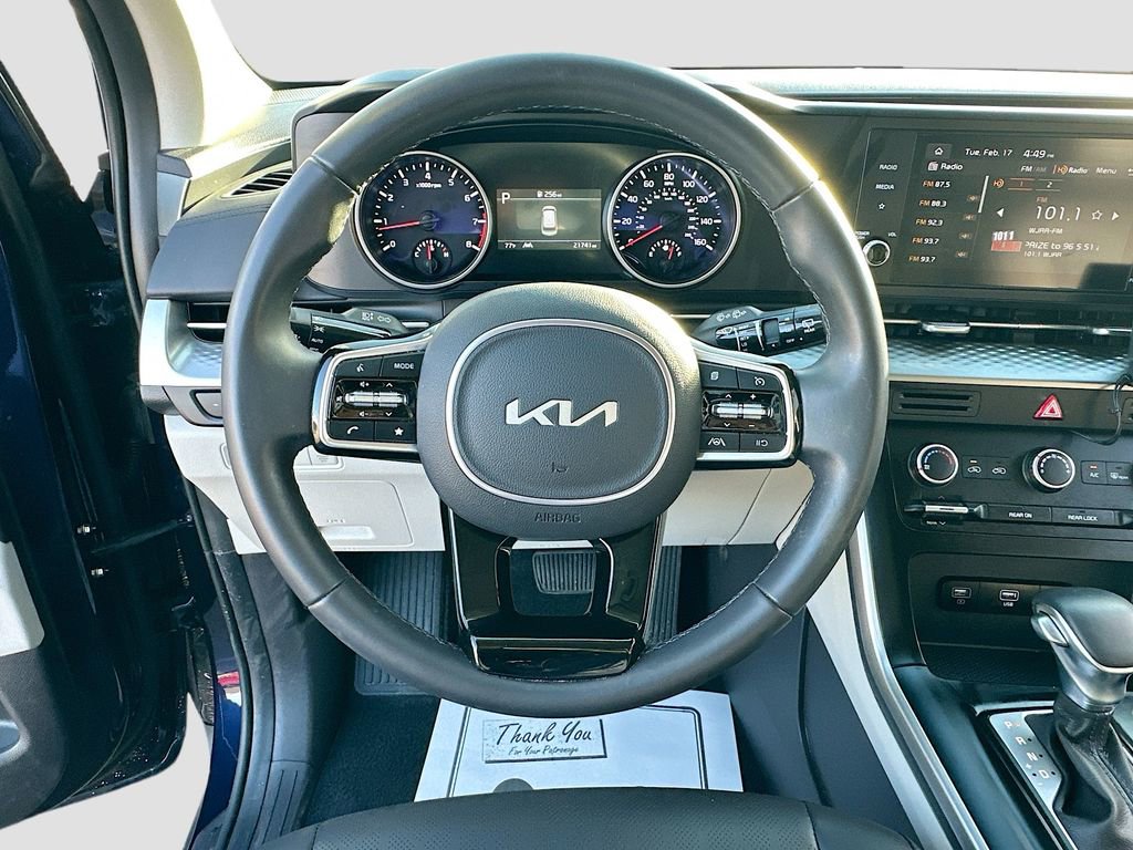 Certified 2024 Kia Carnival LX image 9