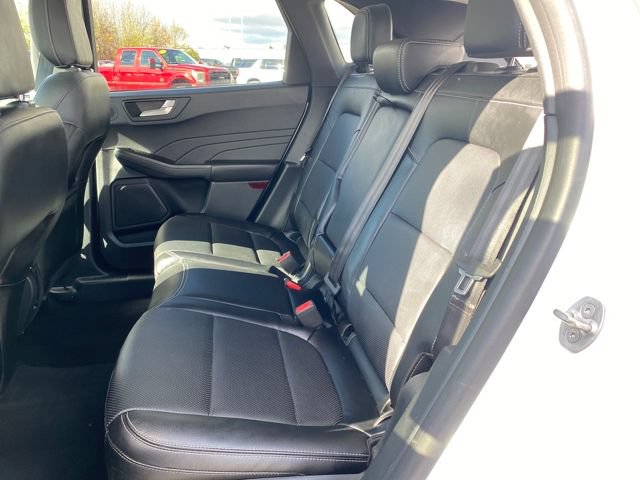 Used 2022 Ford Escape SEL w/ Technology Package FWD image 16