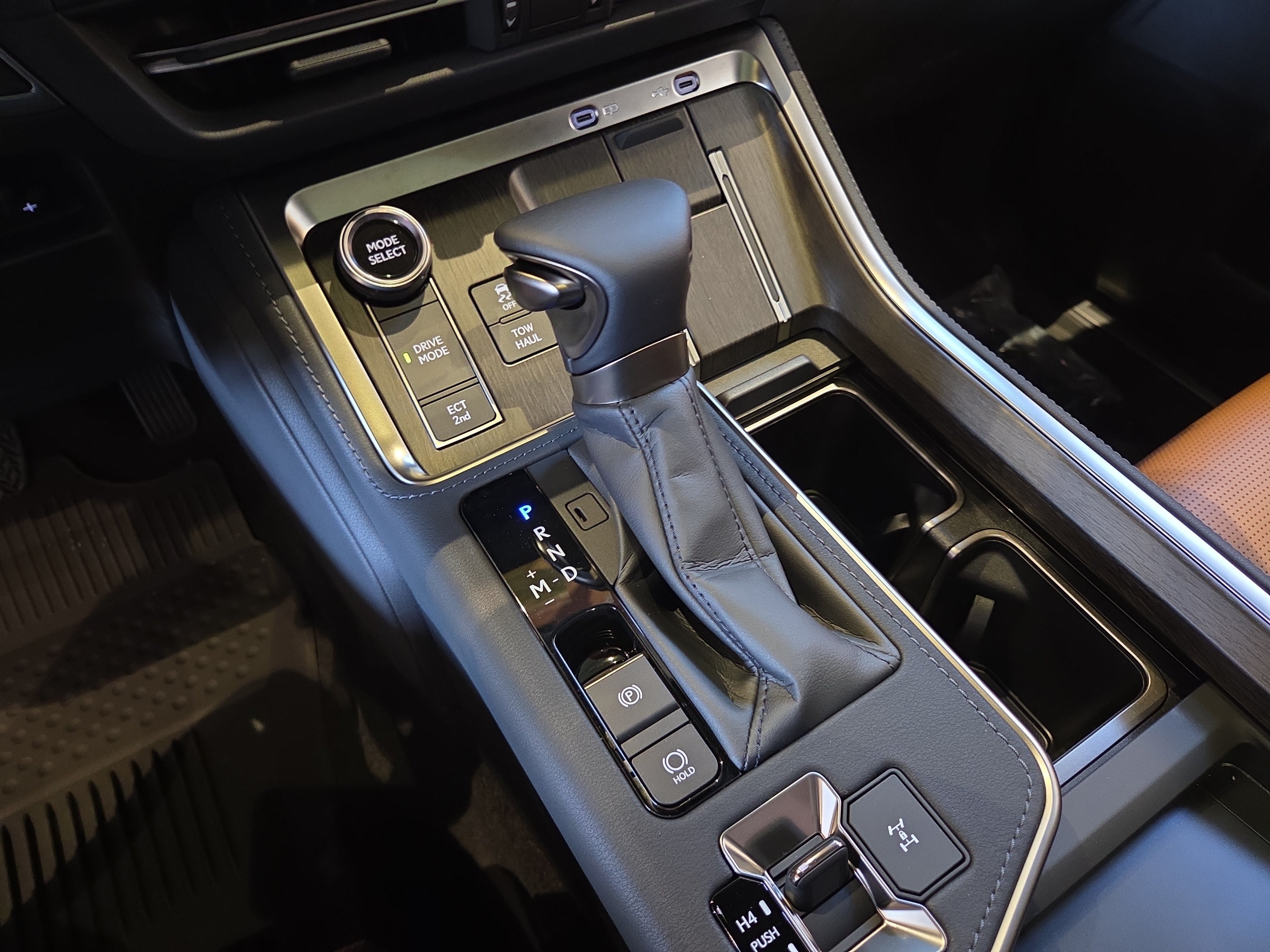New 2026 Lexus GX 550 AWD/4WD image 15