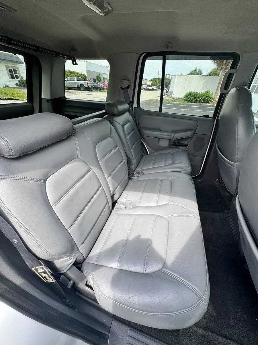 Used 2002 Ford Explorer XLT RWD image 10