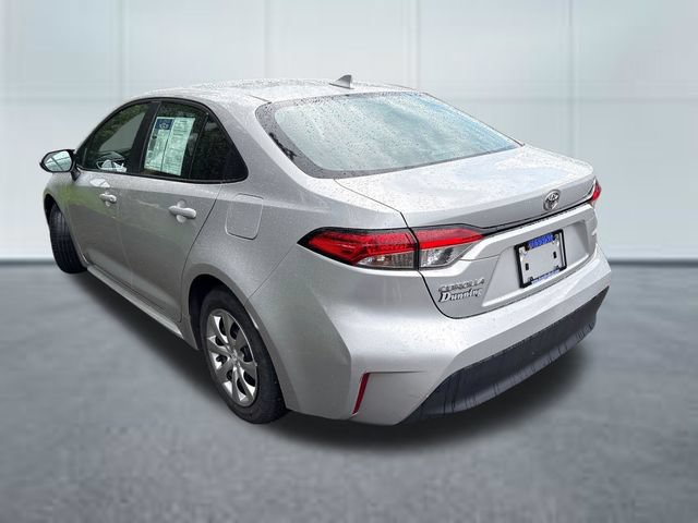 Used 2025 Toyota Corolla LE FWD video 2