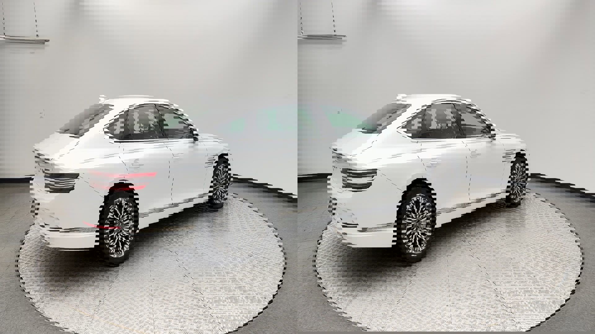 Certified 2024 Genesis G80 image 2