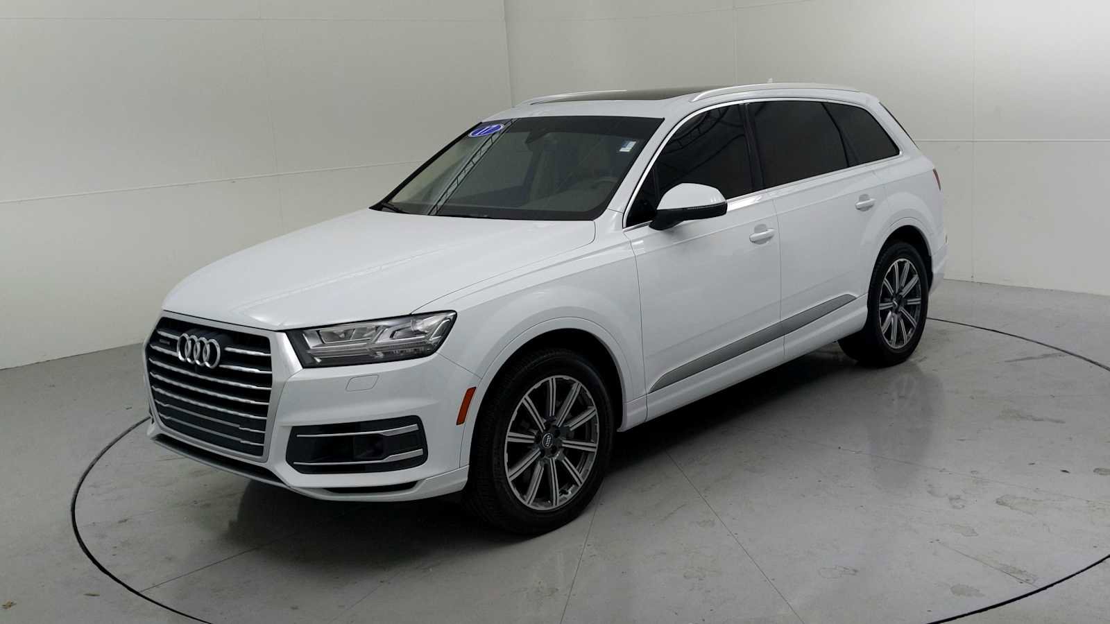 Used 2017 Audi Q7 3.0T Premium Plus AWD/4WD image 4