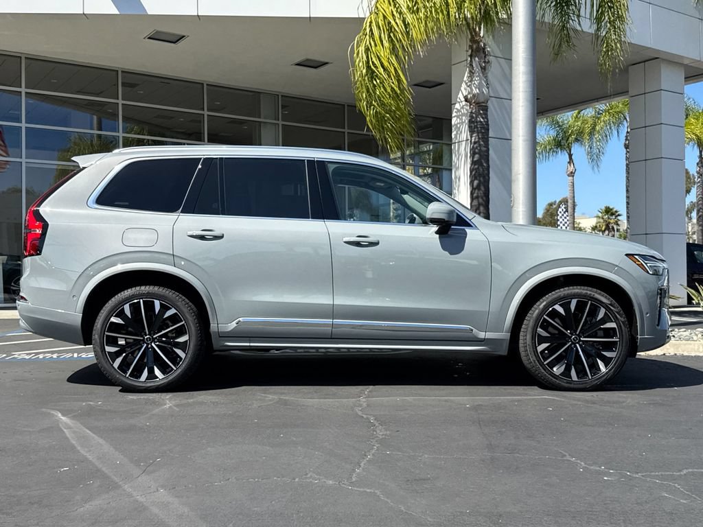 New 2026 Volvo XC90 T8 Plus AWD/4WD image 6