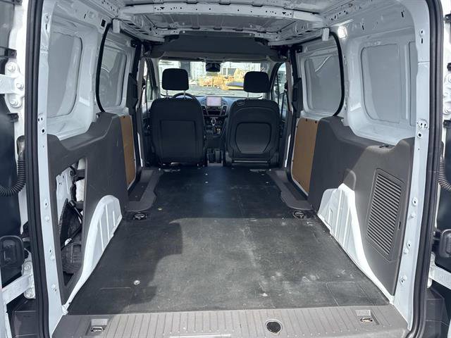 Used 2020 Ford Transit Connect XL image 33