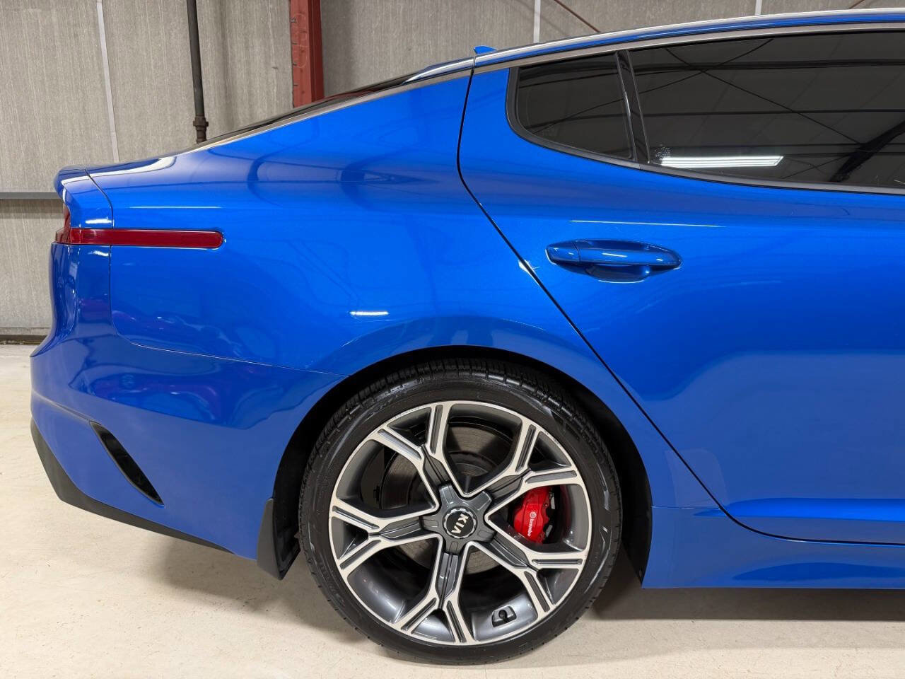 Used 2021 Kia Stinger GT2 image 28