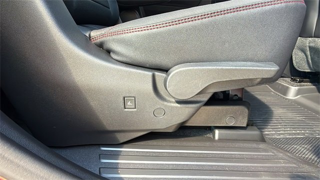 New 2026 Chevrolet Traverse RS w/ LPO, Floor Liner Package image 36