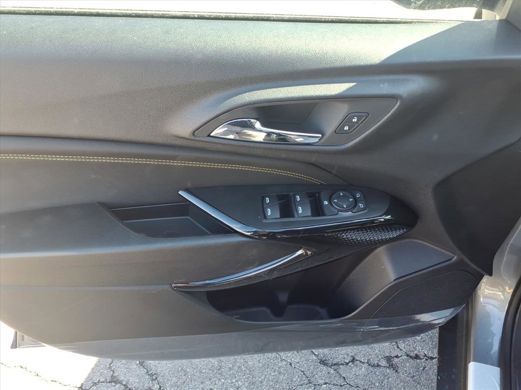 New 2026 Chevrolet Trax LT w/ LT Convenience Package image 8