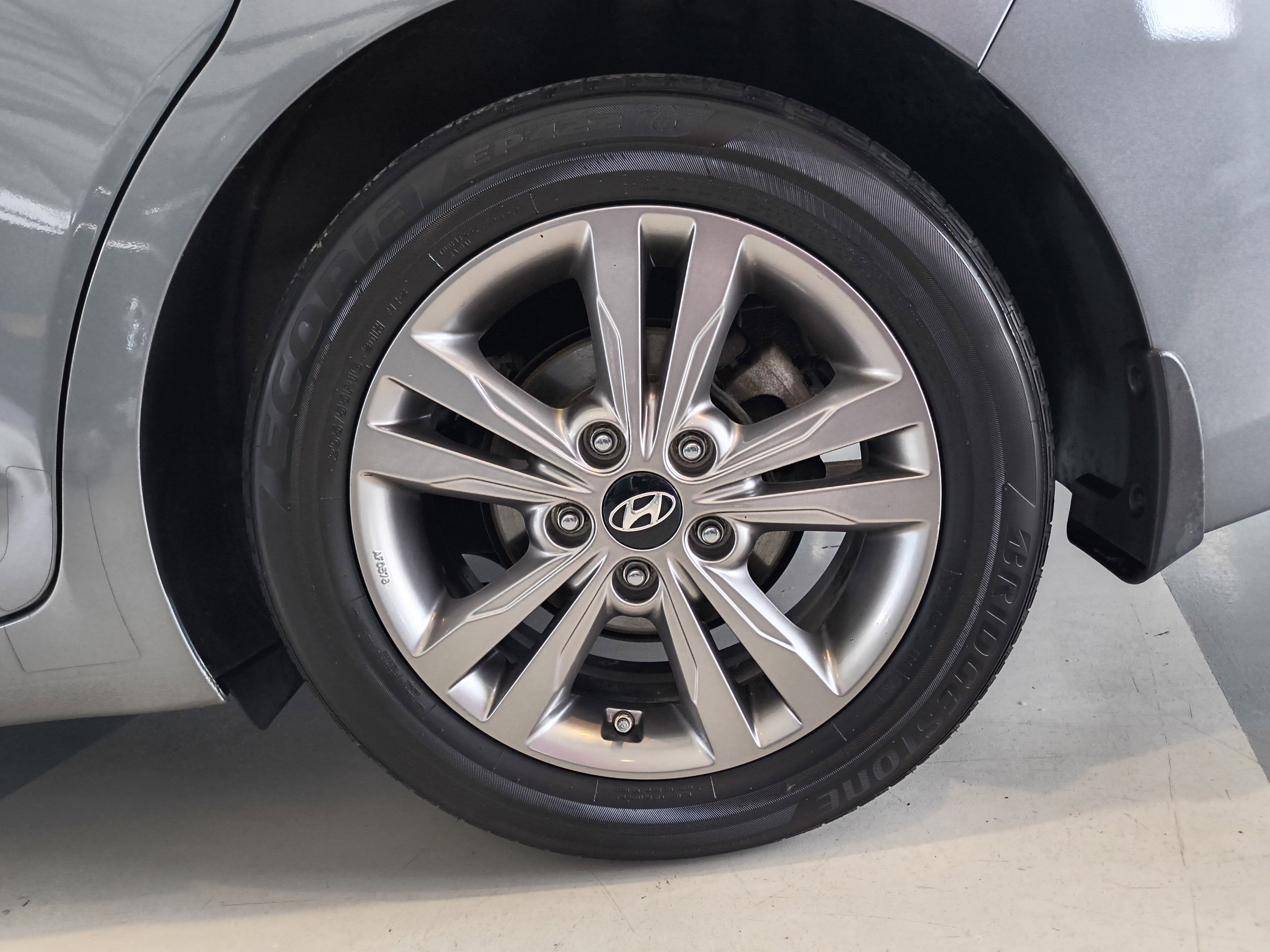 Used 2018 Hyundai Elantra SEL image 26