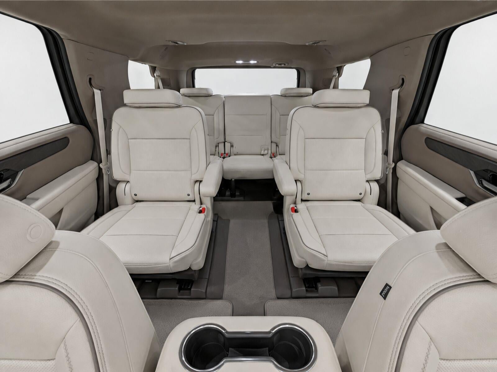 Used 2026 GMC Yukon Denali w/ Sun & Power Step Package AWD/4WD image 5