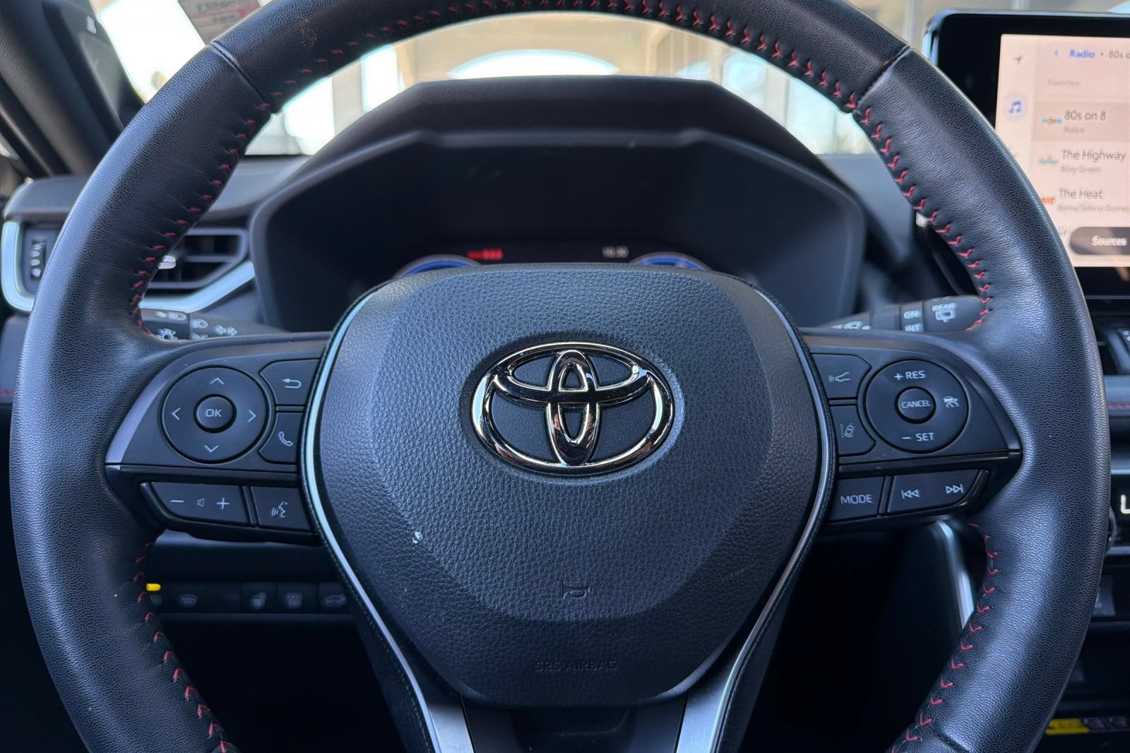 Used 2024 Toyota RAV4 XSE w/ Weather Package AWD/4WD image 25